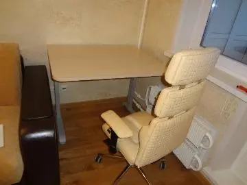 Стол Ergostol Regus C и кресло Kulik System Pyramid