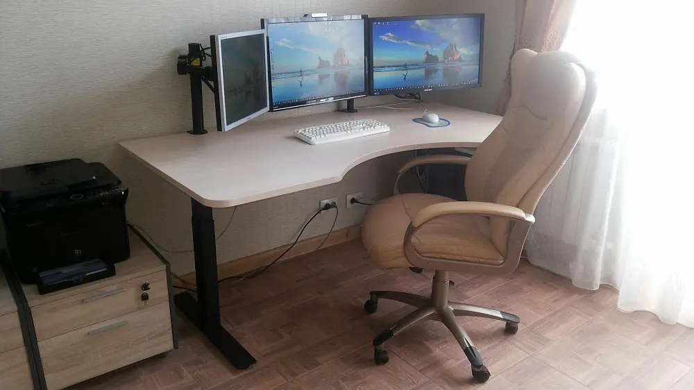Компьютерный стол для программиста домой
