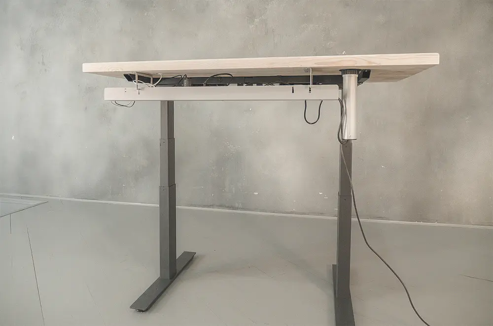 Компьютерный стол для работы стоя.jpg