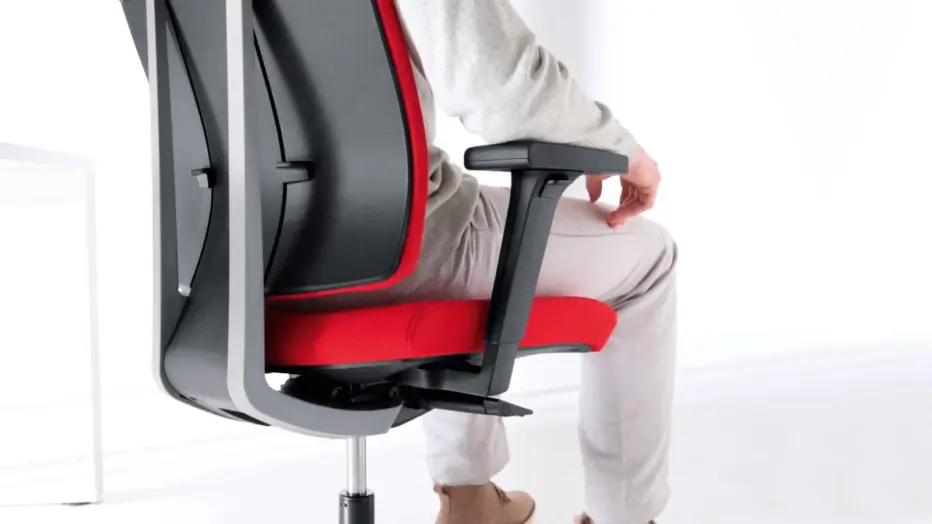Кресла и стулья для офиса 4.jpg