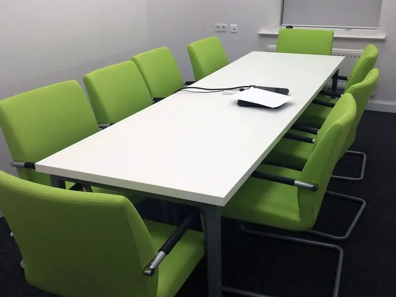 Офисный стол для совещаний 2.jpg