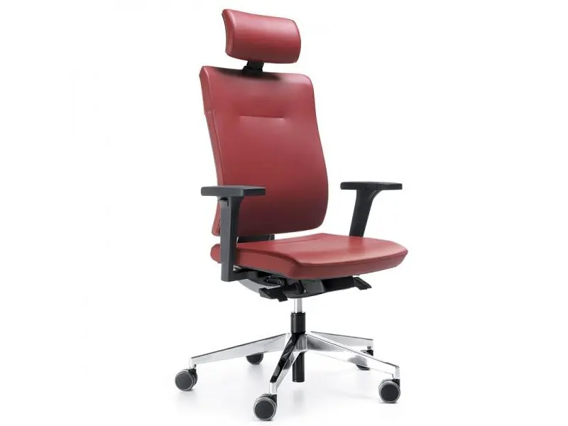 Качественное и удобное кресло руководителя 3.jpg