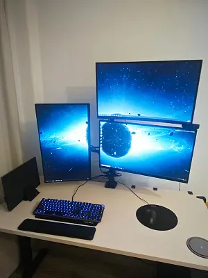 Стол Ergostol Start 2.0  
Столешница прямоугольная 138*68 см, Бежевый песок U156, ЛДСП 25 мм / Start A3S, Рама регулируемая Start 2.0 (A3S), Черный