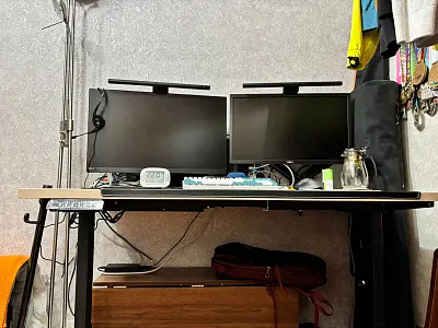 Стол Ergostol Optima 2.0
Столешница прямоугольная 120*80 см, Акация лэйкленд светлая H1277, ЛДСП 25 мм / Optima 2.0 (AR20Z), Рама регулируемая Optima 2.0 (AR20Z), Черный