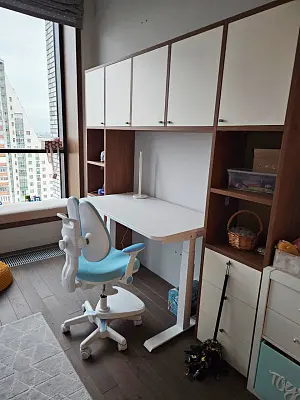 Стол Ergostol Terra 2.0
Столешница прямоугольная 4R=70мм 120*68 см, Белый шагрень W1000, ЛДСП 25 мм / Terra 2.0 (IS30), Рама регулируемая Terra 2.0 (IS30), Белый