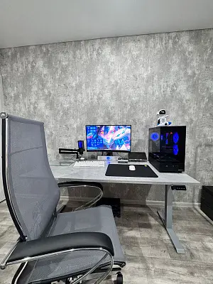 Стол Ergostol Start 2.0  
Столешница прямоугольная 157*80 см, Бетон Чикаго светло-серый F186, ЛДСП 25 мм / Start A3S, Рама регулируемая Start 2.0 (A3S), Серебристый