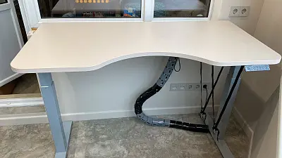 Стол Ergostol Optima 2.0
Столешница с центр. вырезом 138*68 см, Бежевый песок U156, ЛДСП 25 мм / Optima 2.0 (IS20S), Рама регулируемая Optima 2.0 (IS20S), Серебристый