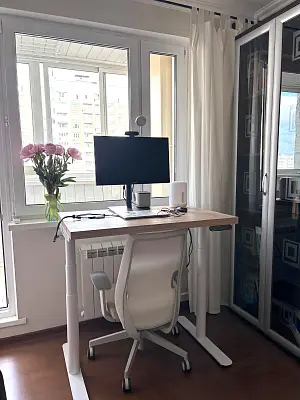 Стол Ergostol Terra R 2.0
Столешница прямоугольная 100*70 см, Снег 3188 1 слой (Дуб цельноламельный), Дуб цельноламельный 40 мм / Terra R 2.0 (IC30), Рама регулируемая Terra R